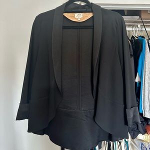 Aritiza Black Blazer size 8